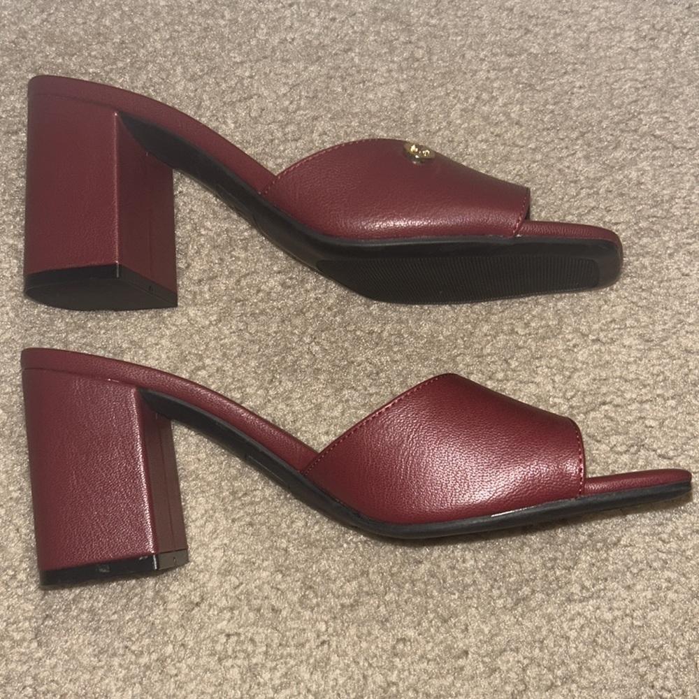 GBG Los Angeles sandals